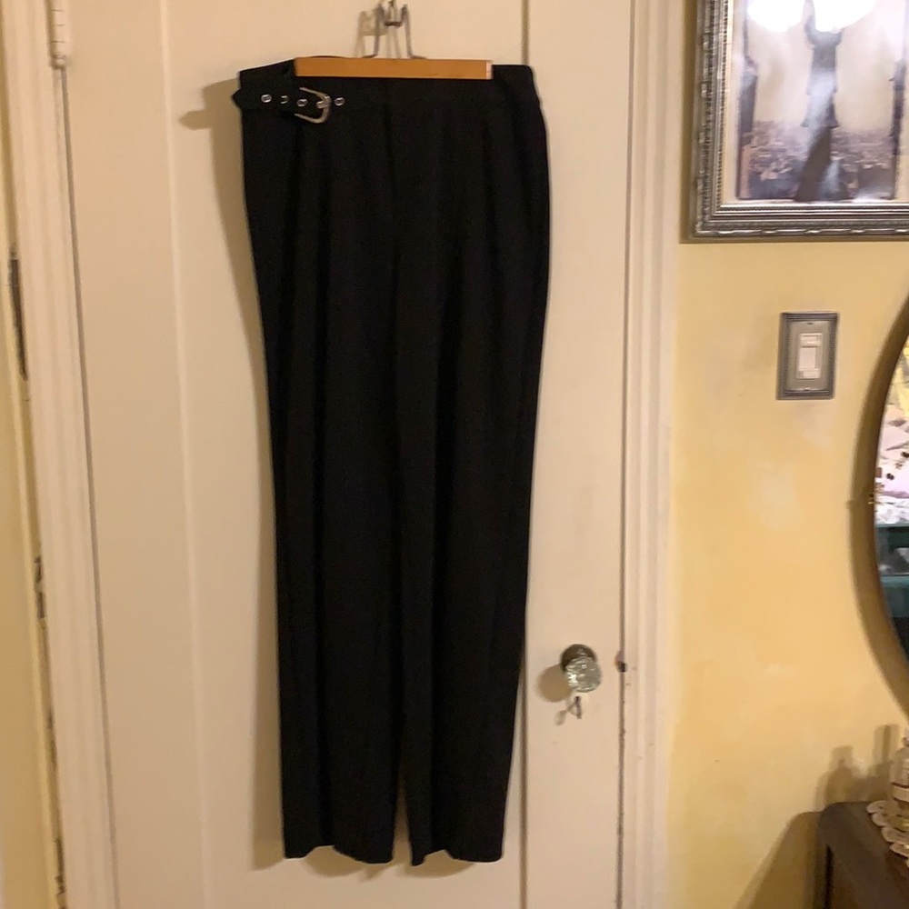 Elegant wide legged dress pants in black